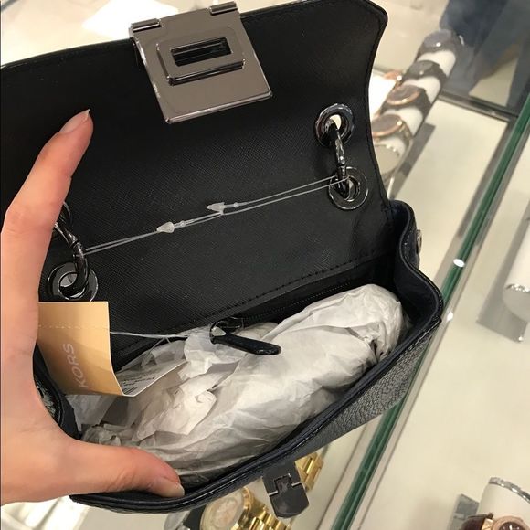 NWT MICHAEL KORS CECELIA LEATHER SADDLE CROSSBODY BAG - Picture 4 of 4